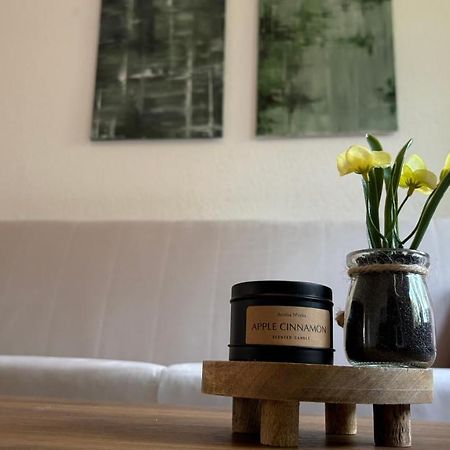 Bitterfelder Cityapartment Im Dichterviertel ภายนอก รูปภาพ