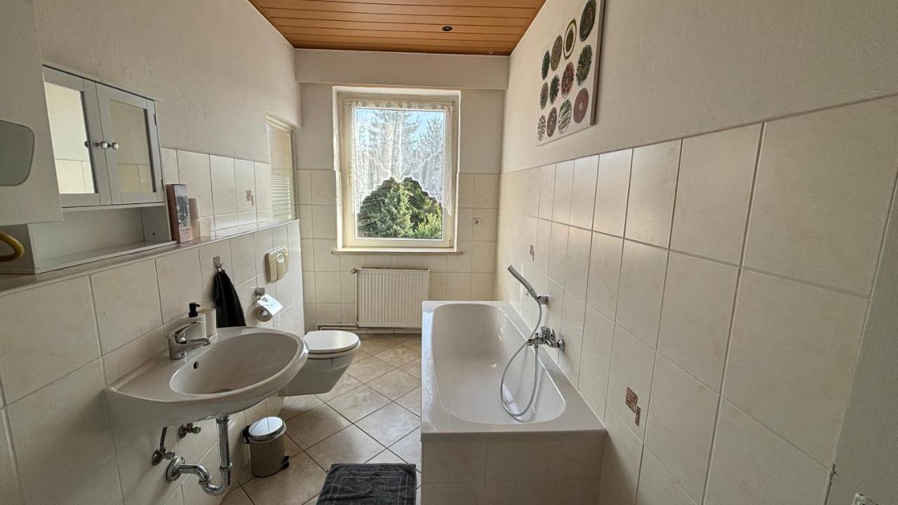 Bitterfelder Cityapartment Im Dichterviertel ภายนอก รูปภาพ